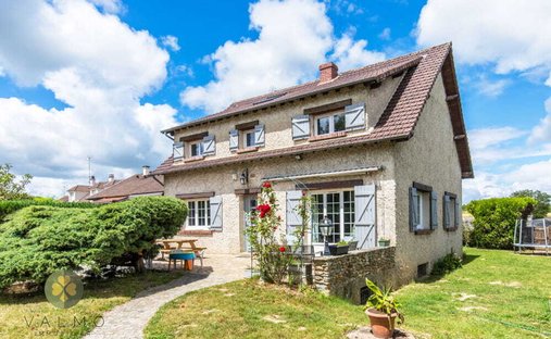 House in Garancieres, Ile-de-France, France 1
