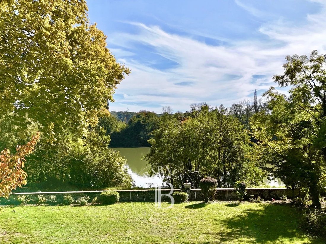Estate in Centre Ville Nord Ouest, Fontainebleau, France 2 - 16327289