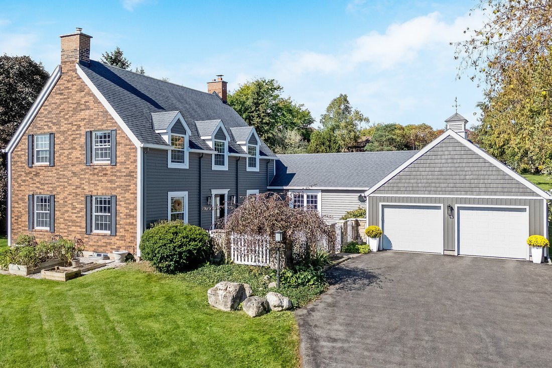 House in Milton, Ontario, Canada 2 - 16335405