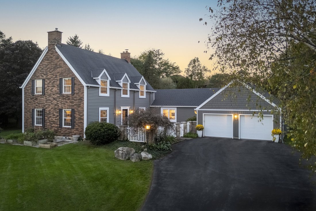 House in Milton, Ontario, Canada 3 - 16335405