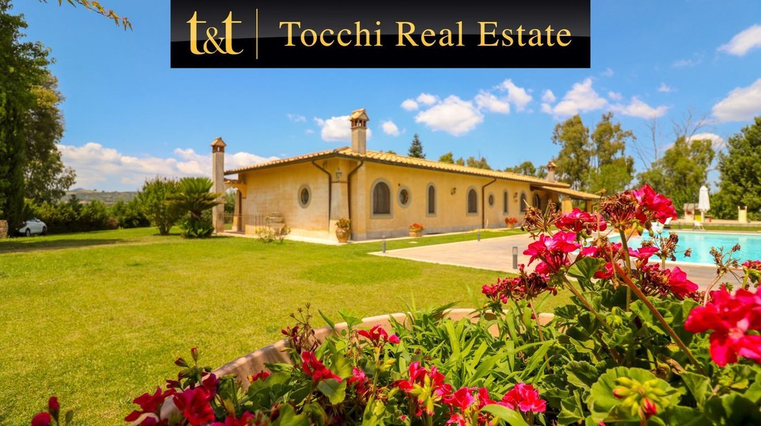 Villa in Campagnano di Roma, Lazio, Italy 1 - 16337297