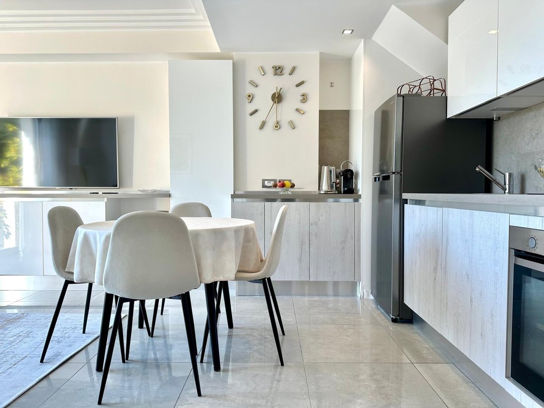 Apartment in Cabbe-Saint Roman, Roquebrune-Cap-Martin, France 4 - 16334863