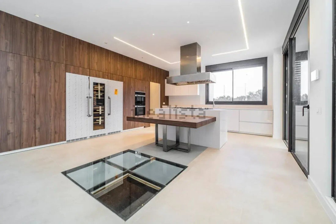 Villa in La Moraleja, Alcobendas, Autonome Gemeinschaft Madrid 4 - 16333463