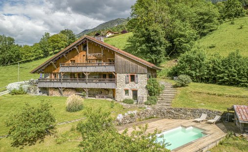 House in Nord, Thones, France 1