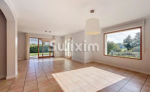 Castle for Sale in Grilly, Auvergne-Rhône-Alpes, France