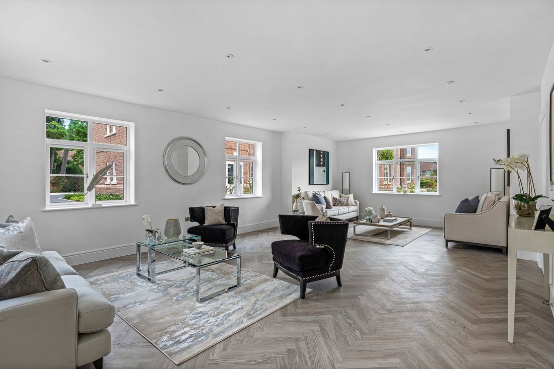 House in Writtle, England 3 - 13888864