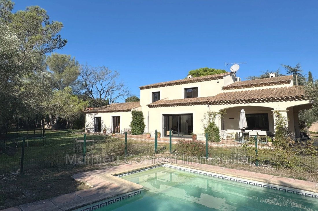 Villa in Camplanier, Nimes, France 1 - 16336964