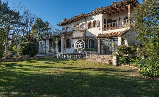 Country House in Valls, Catalonia, Spain 1