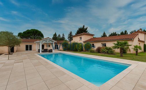 House in Blyes, Auvergne-Rhône-Alpes, France 1