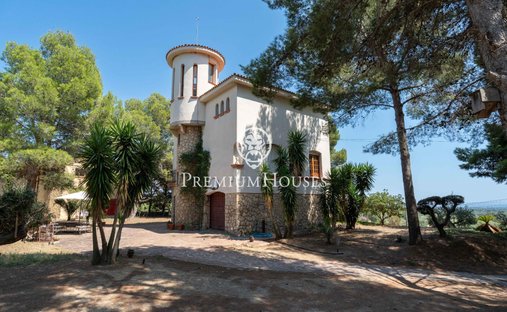 House in Riudecanyes, Catalonia, Spain 1