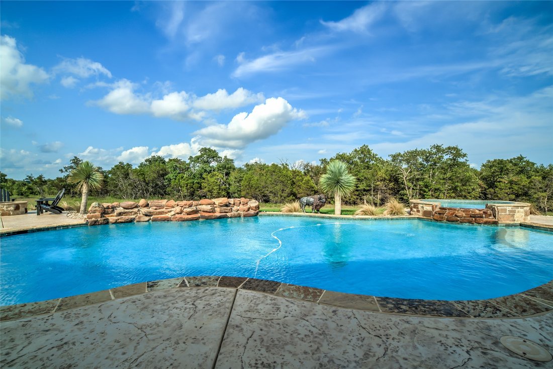 Farm Ranch in Mineral Wells, Texas, United States 3 - 16335640