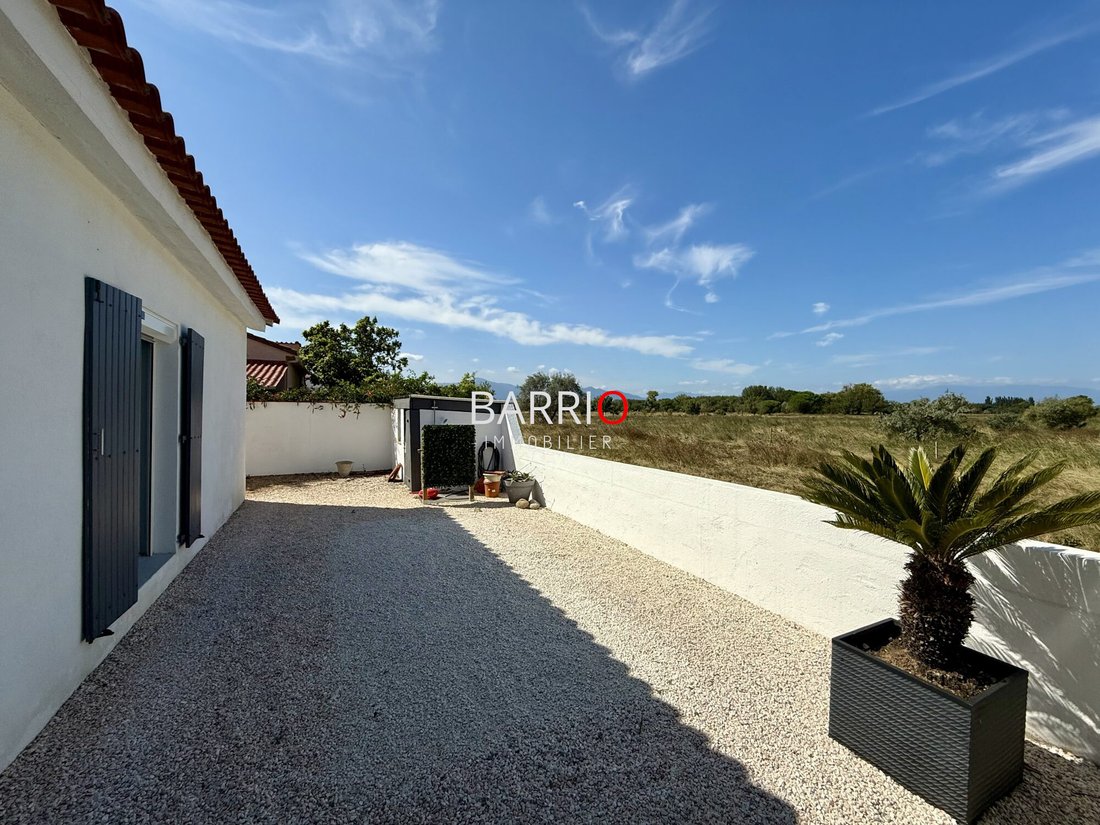 Villa in Saint-Cyprien, Occitania, France 4 - 16087568