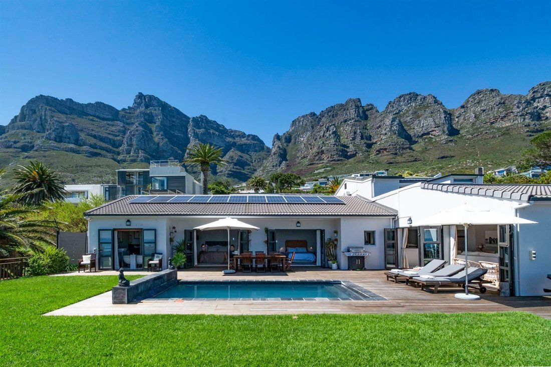 House in Camps Bay, Cape Town, South Africa 4 - 16336982