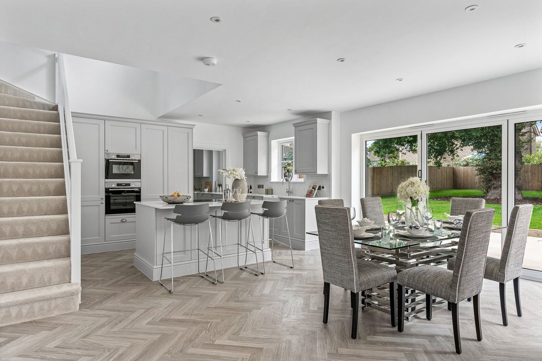 House in Writtle, England 2 - 13888864