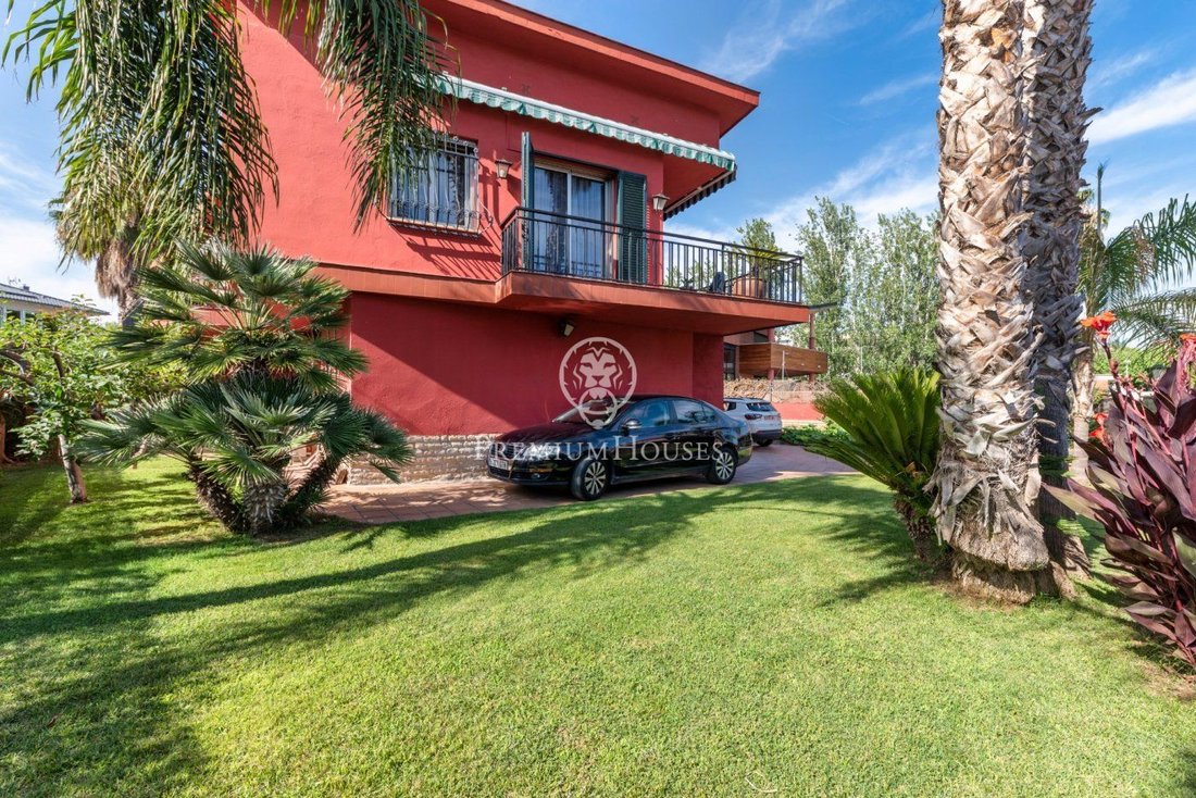 House in Vilanova i la Geltru, Catalonia, Spain 1 - 16336802