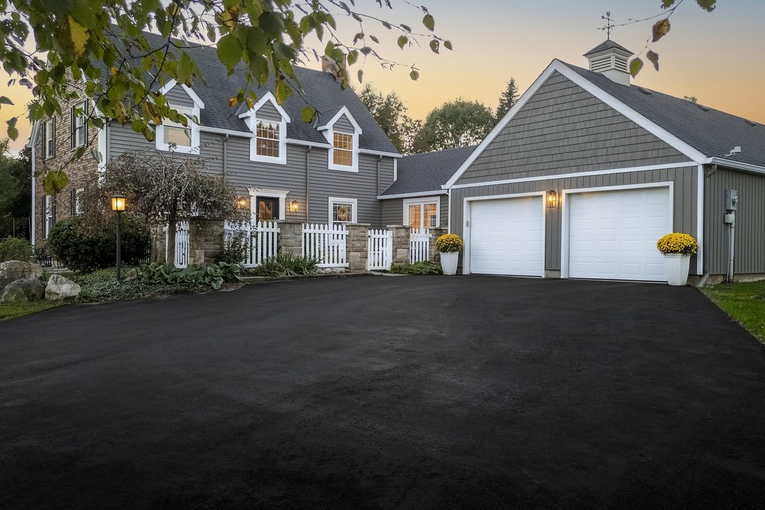 House in Milton, Ontario, Canada 5 - 16335405