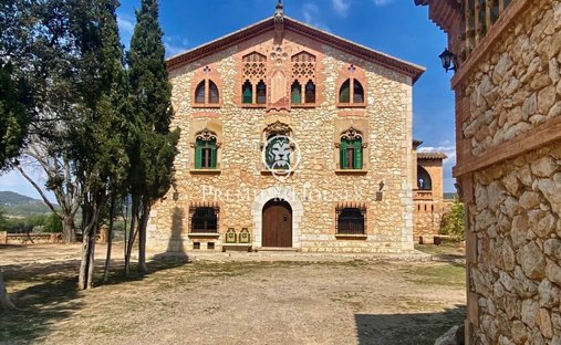 Country House in Sant Pere de Ribes, Catalonia, Spain 1
