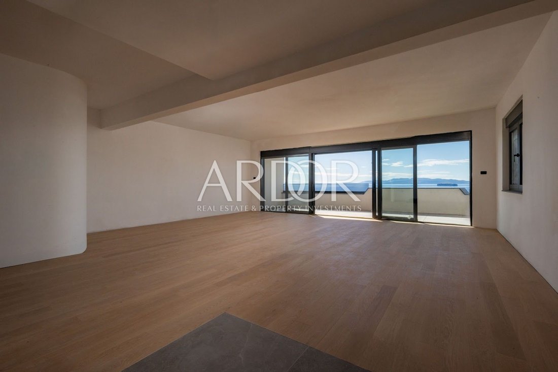 Apartment in Mjesni odbor Kantrida, Grad Rijeka, Primorje-Gorski Kotar County 2 - 15767681