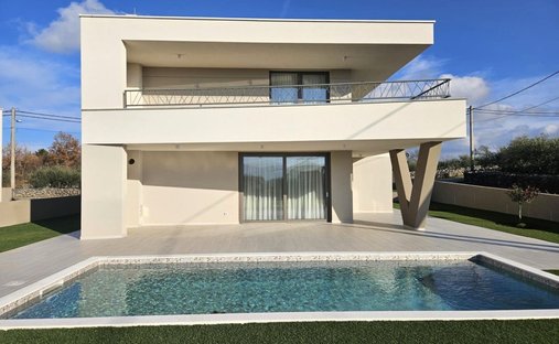 Villa in Krk, Primorje-Gorski Kotar County, Croatia 1