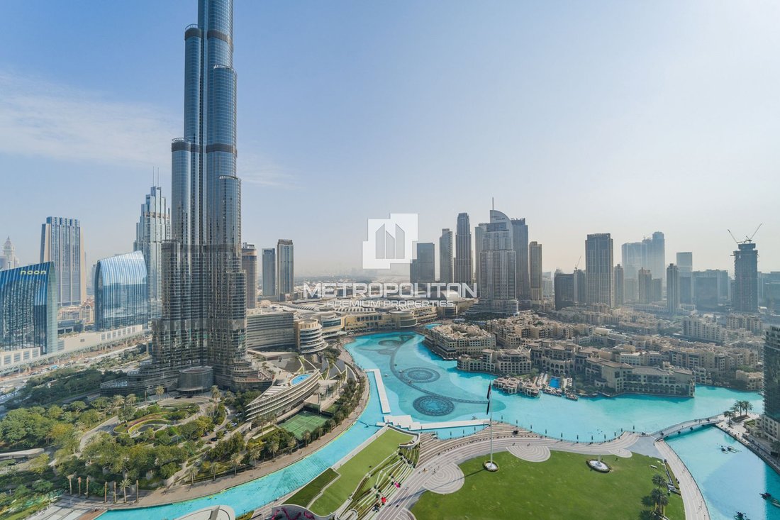 Apartment in Burj Khalifa Lake, Downtown Dubai, Dubai 1 - 16335795