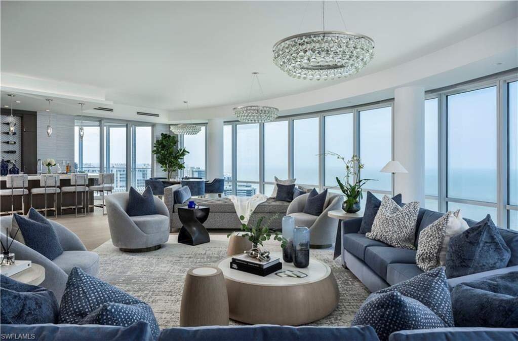 Rare Penthouse Dwelling Reference: Rare Penthouse At The Regent En Naples Florida Estados Unidos