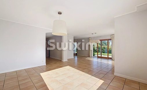 Castle for Sale in Grilly, Auvergne-Rhône-Alpes, France