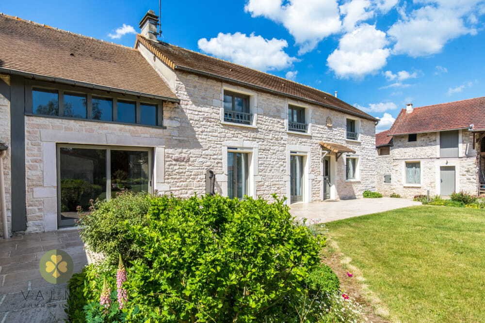 Estate in Houdan, Ile-de-France, France 4 - 16334818