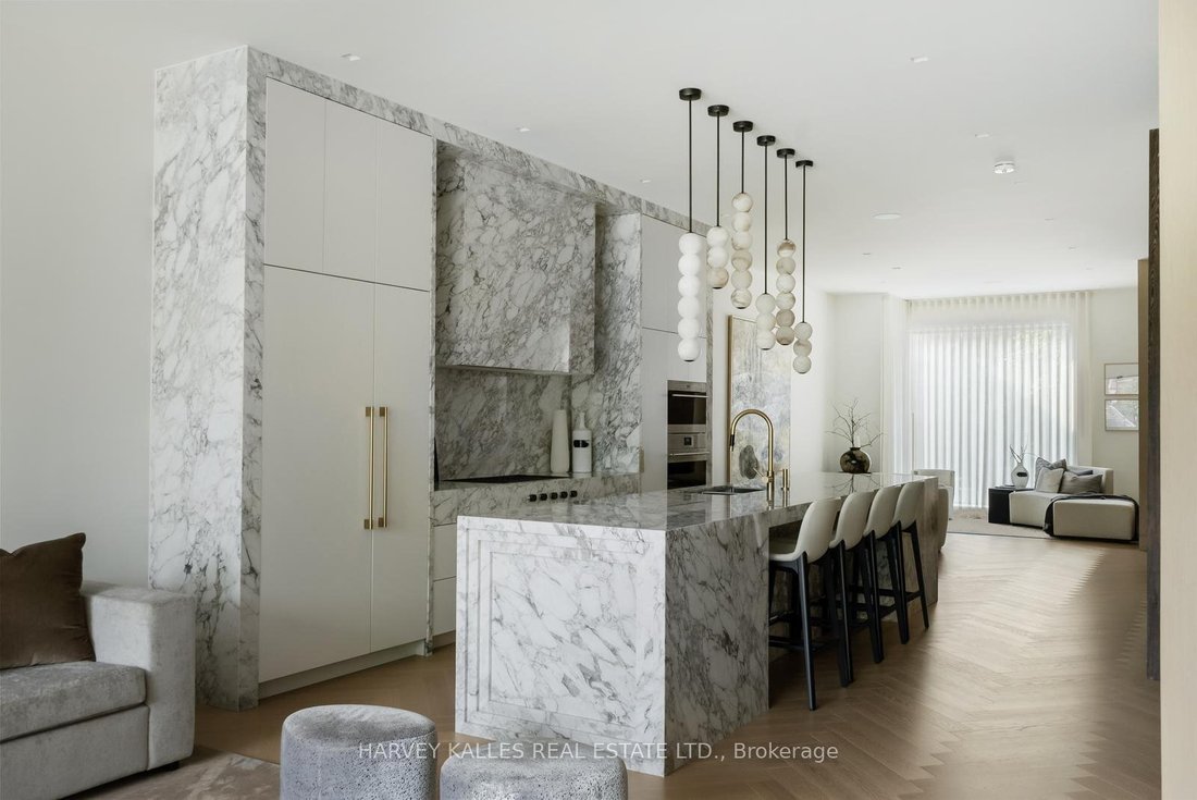 House in Toronto, Ontario, Canada 4 - 16335467