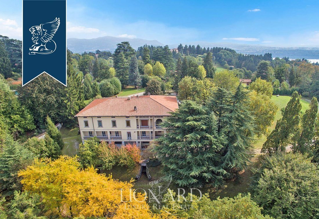 Villa in Eupilio, Lombardy, Italy 1 - 10918137