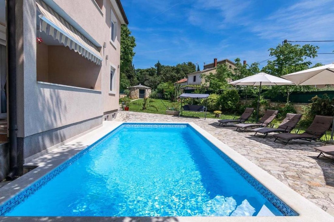 Villa in Grad Pula, Istria County, Croatia 2 - 16336912
