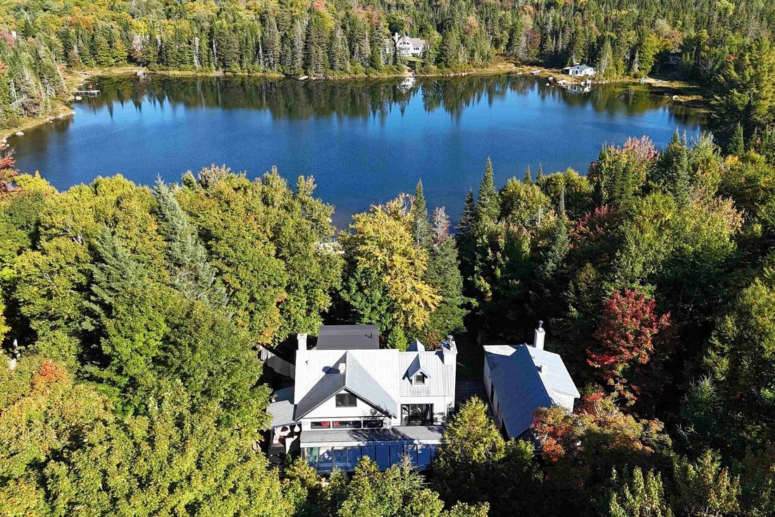 House in Sainte-Lucie-des-Laurentides, Quebec, Quebec, Canada 1 - 16331463
