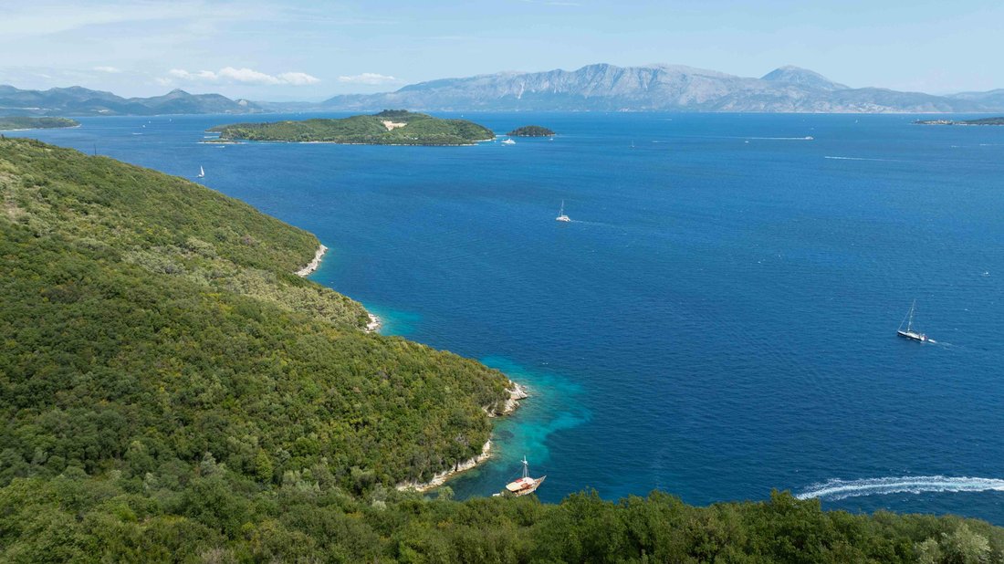 Land in Tripoli Community, Peloponnese, Western Greece and the Ionian, Greece 1 - 16336345