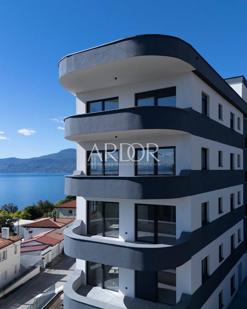 Apartment in Mjesni odbor Kantrida, Grad Rijeka, Primorje-Gorski Kotar County 4 - 15767690
