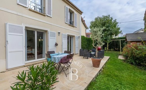 House in Le Chesnay, Le Chesnay-Rocquencourt, France 1