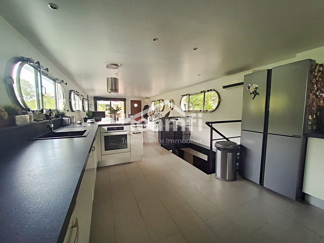House in Le Port-Marly, Ile-de-France, France 5 - 14685234