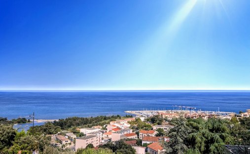 Villa in Sari-Solenzara, Corsica, France 1