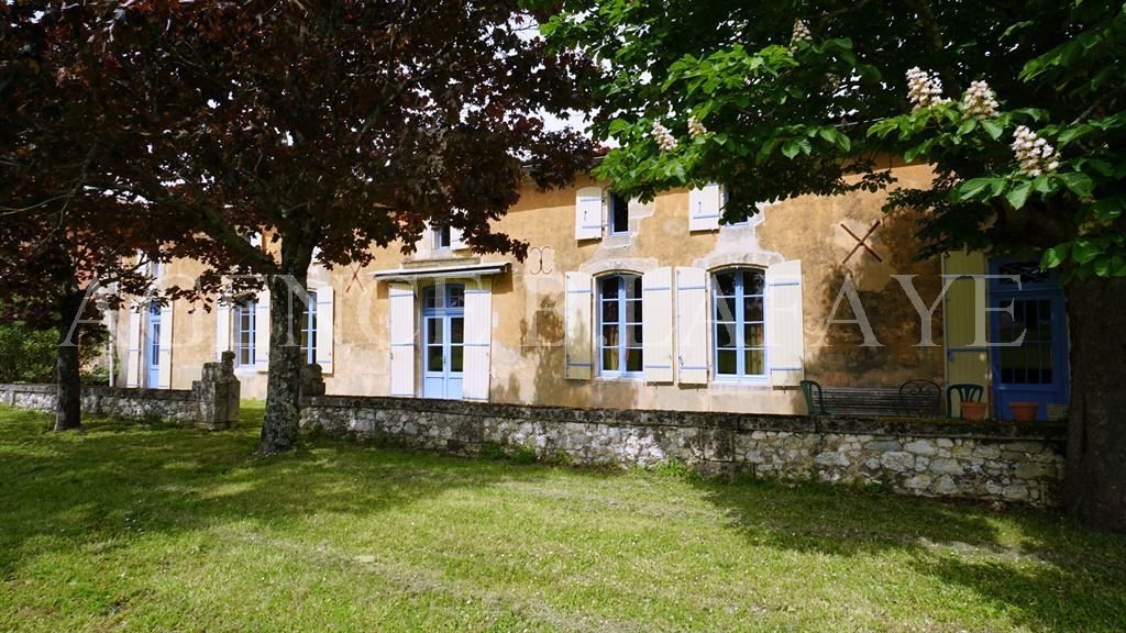 Estate in Saint Jean-Belcier-Carle Vernet-Albert 1er, Bordeaux, France 1 - 16333762