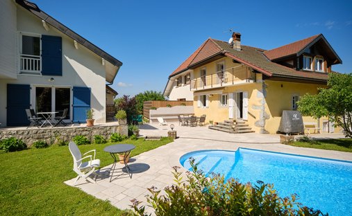House in Galbert, Annecy, France 1