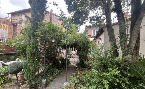 House in Saint Cyprien, Toulouse, France 1