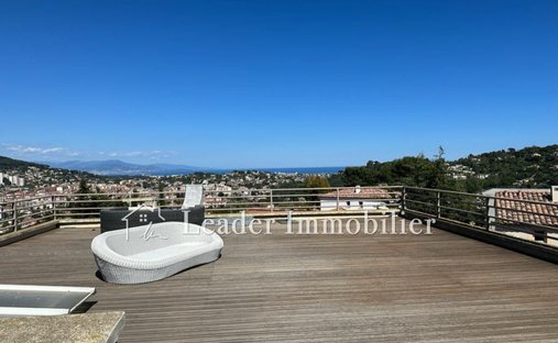 Villa in Centre, Vallauris, France 1