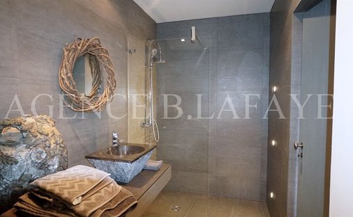 Castle for Sale in Saint-Émilion, Nouvelle-Aquitaine, France