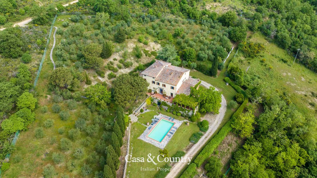 Villa in Montefioralle, Greve in Chianti, Tuscany 1 - 16336251