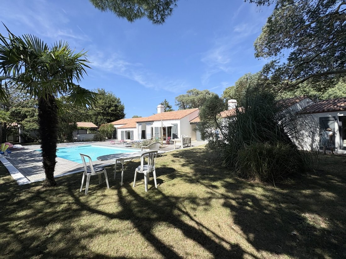 Villa in Noirmoutier Centre, Noirmoutier-en-l'Île, France 2 - 16333997