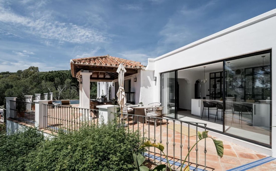 Villa in El Madroñal, Benahavis, Spain 4 - 16335242