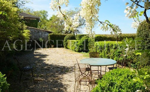 Castle for Sale in Saint-Émilion, Nouvelle-Aquitaine, France