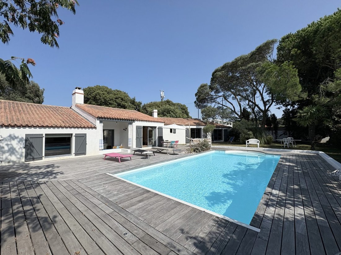 Villa in Noirmoutier Centre, Noirmoutier-en-l'Île, France 1 - 16333997