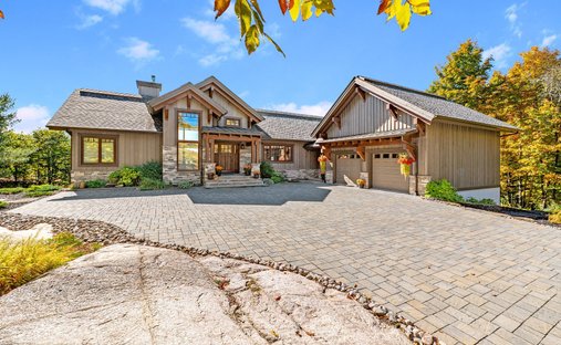 Maison à Mont-Tremblant, Québec, Canada 1