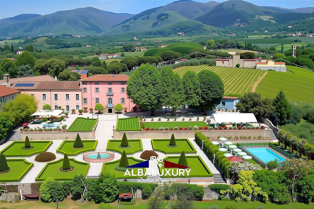 Villa in Camigliano, Capannori, Tuscany 2 - 16284979
