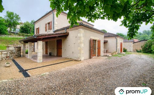 Castle for Sale in Lectoure, Occitanie, France