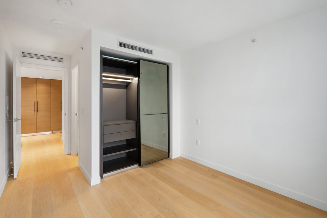 Apartment in Vancouver, British Columbia, Canada 4 - 16338870